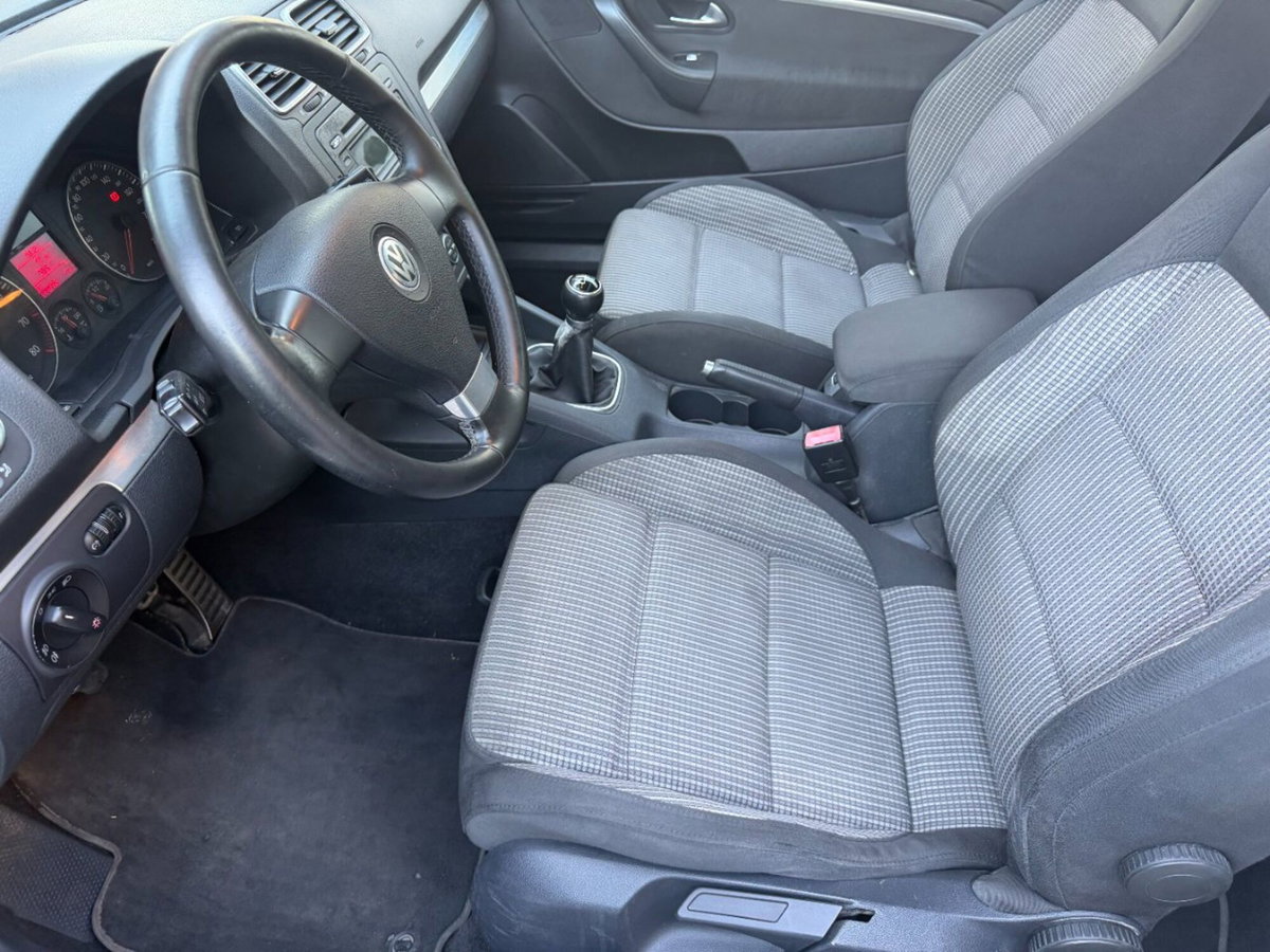Volkswagen Eos 16V FSI (5)