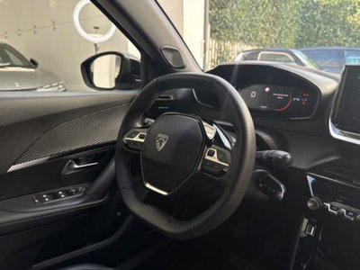 Peugeot 2008 PureTech 100 S&S Allure (11)