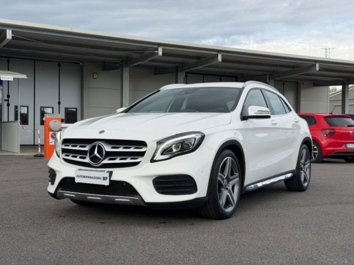 Mercedes-Benz GLA SUV 200 d Automatic 4Matic Premium