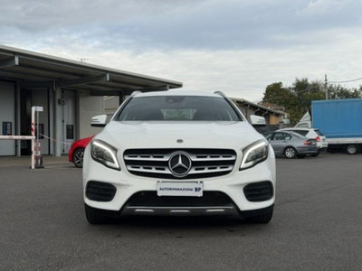 Mercedes-Benz GLA SUV 200 d Automatic 4Matic Premium (2)
