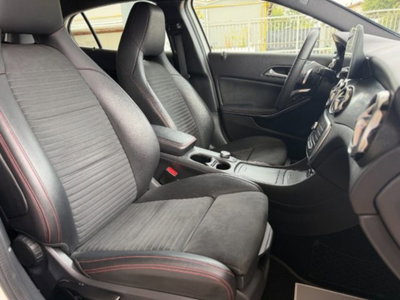 Mercedes-Benz GLA SUV 200 d Automatic 4Matic Premium (9)