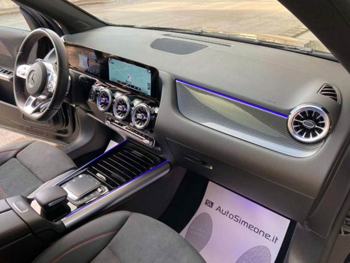 Mercedes-Benz GLA SUV 180 d Automatic Premium (15)