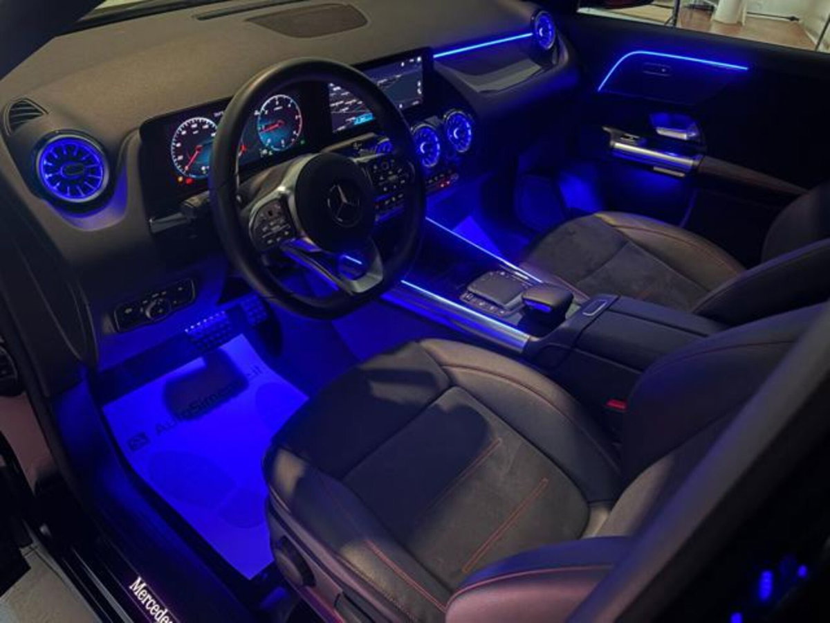 Mercedes-Benz GLA SUV 180 d Automatic Premium (16)