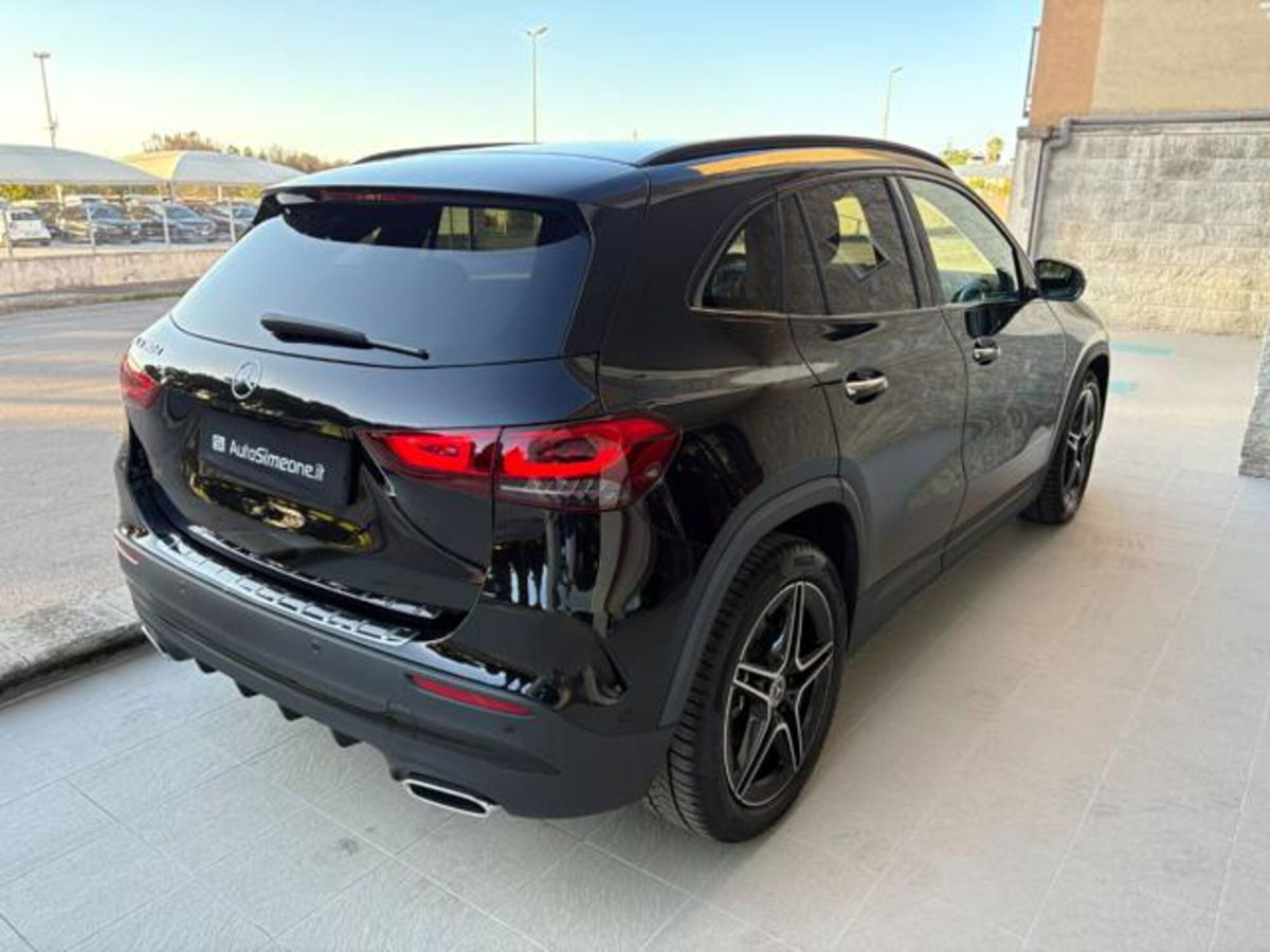 Mercedes-Benz GLA SUV 180 d Automatic Premium (5)