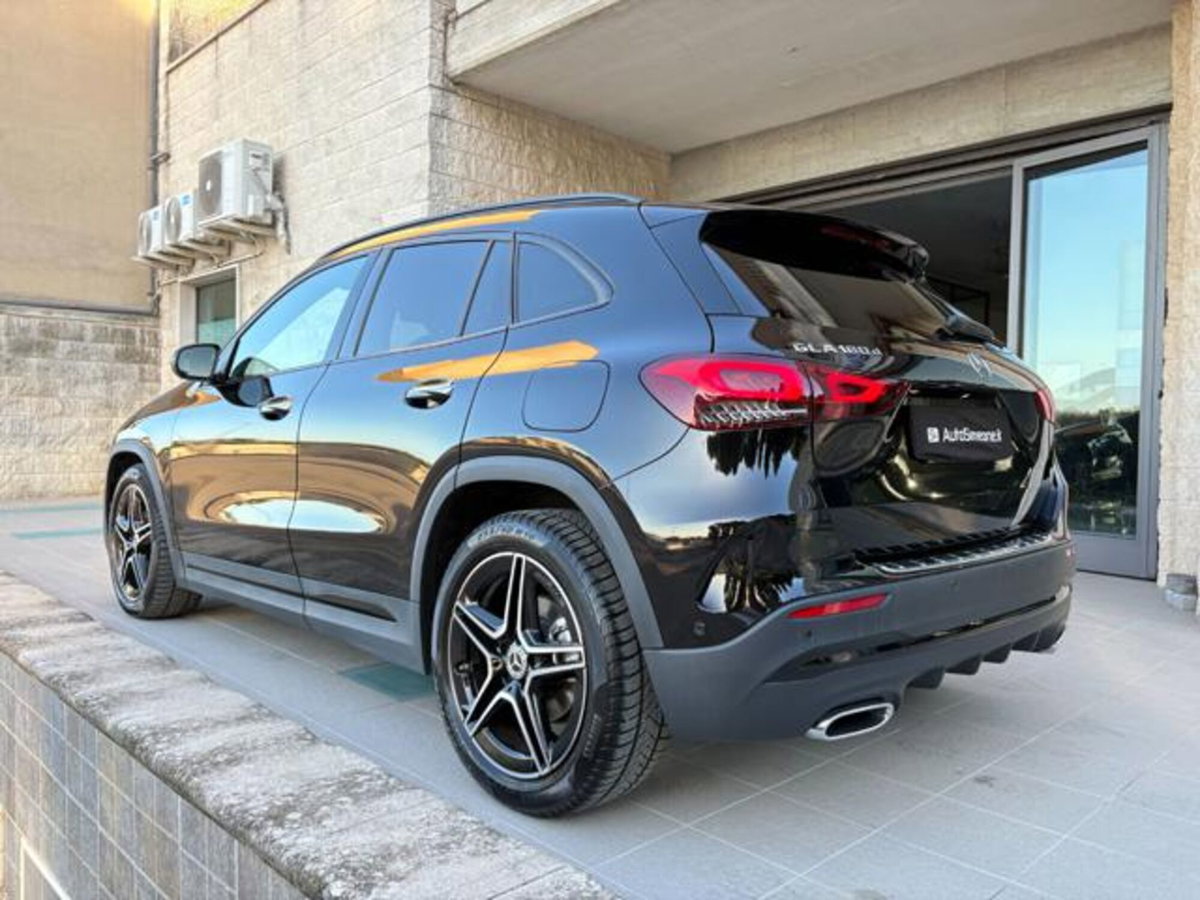 Mercedes-Benz GLA SUV 180 d Automatic Premium (7)
