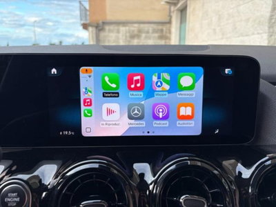 Mercedes-Benz GLA SUV 180 d Business Extra auto (15)