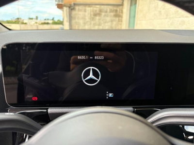Mercedes-Benz GLA SUV 180 d Business Extra auto (16)