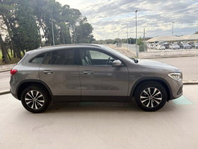 Mercedes-Benz GLA SUV 180 d Business Extra auto (4)