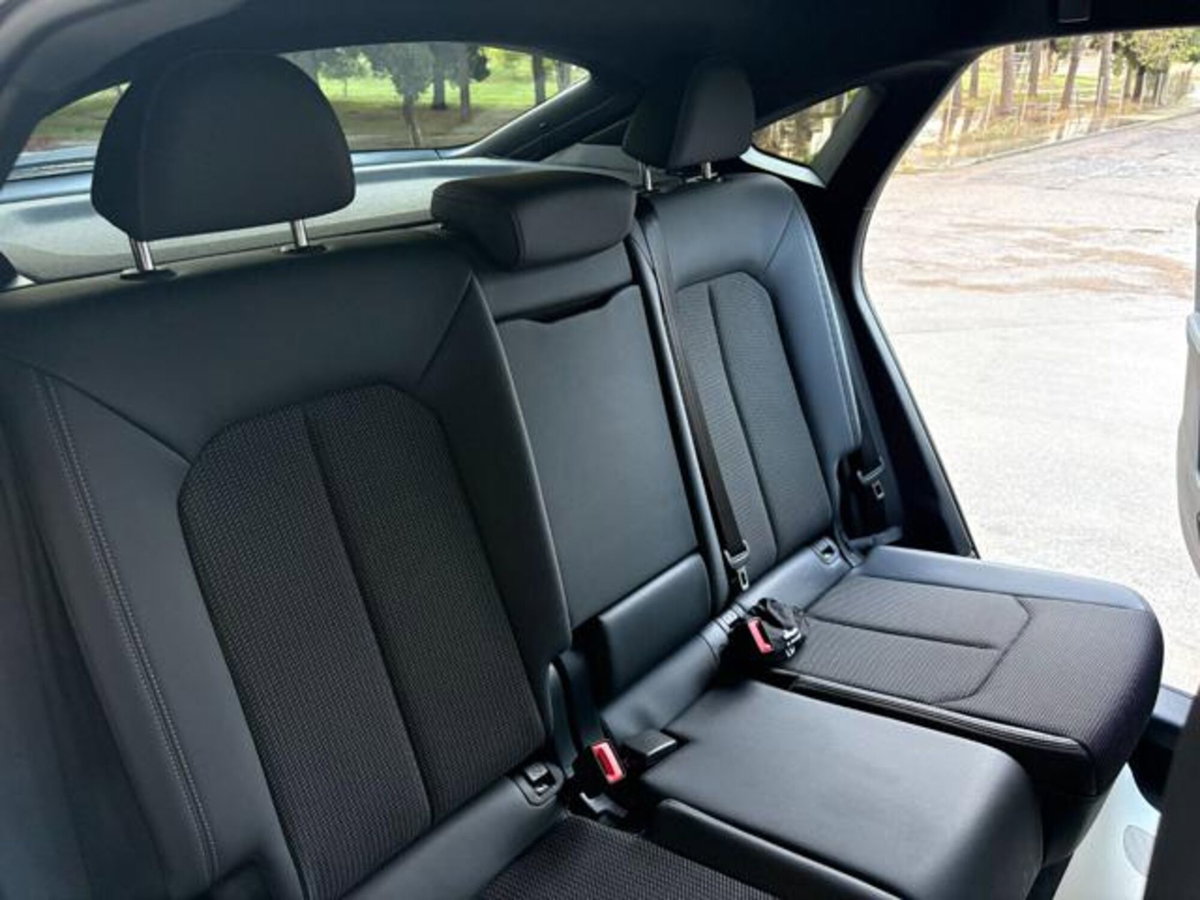 Audi Q3 Sportback 35 TDI S line edition (15)