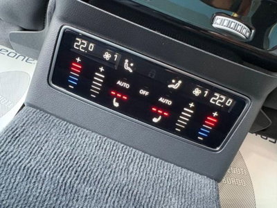 Audi A6 Avant 40 2.0 TDI quattro ultra S tronic Business (19)