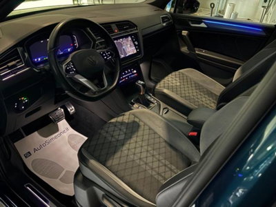 Volkswagen Tiguan 2.0 TDI 150 CV SCR DSG 4MOTION R-Line (15)