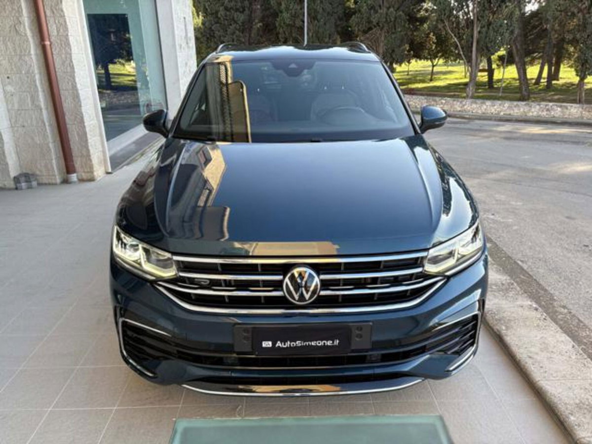 Volkswagen Tiguan 2.0 TDI 150 CV SCR DSG 4MOTION R-Line (2)