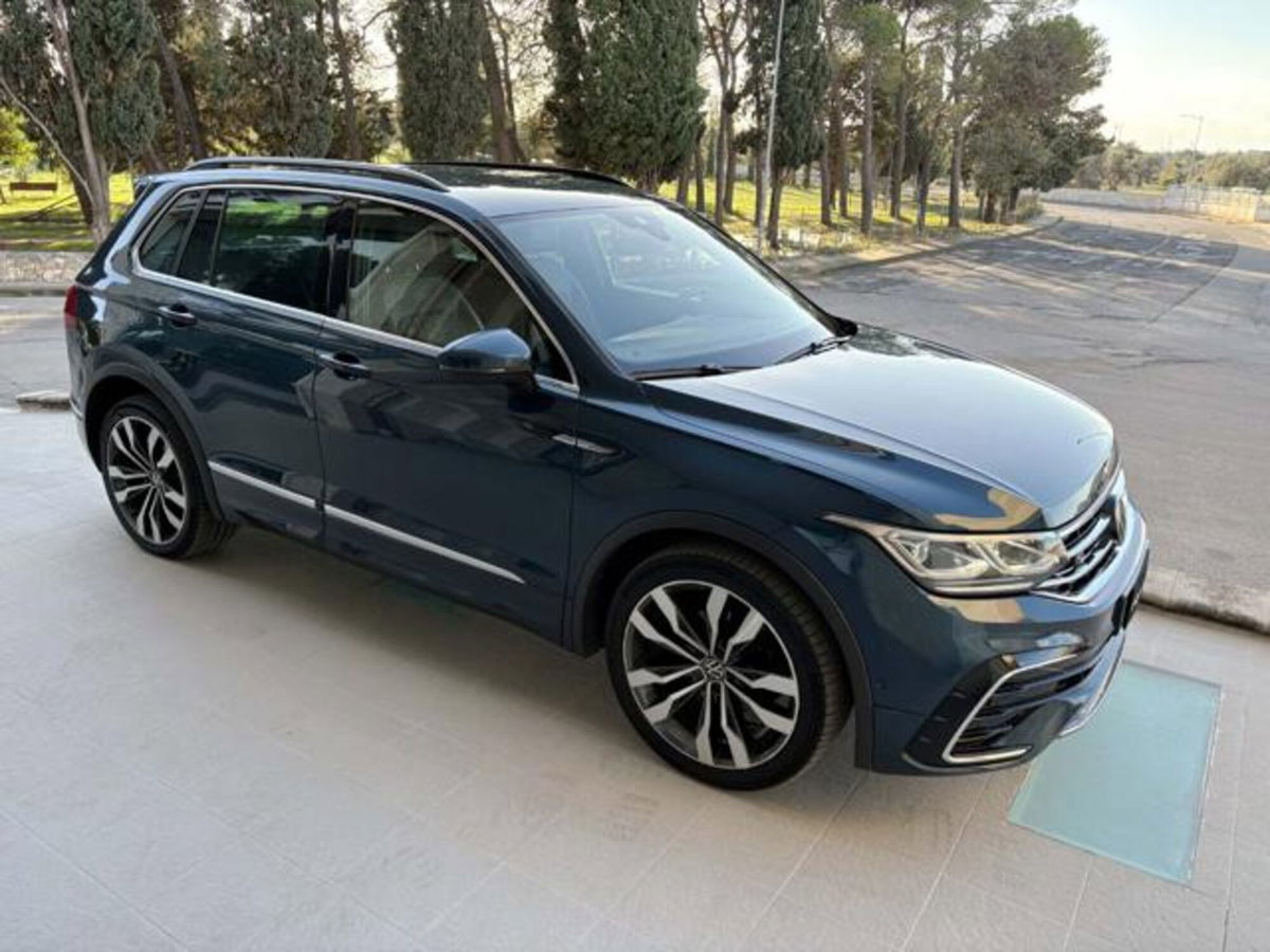 Volkswagen Tiguan 2.0 TDI 150 CV SCR DSG 4MOTION R-Line (3)