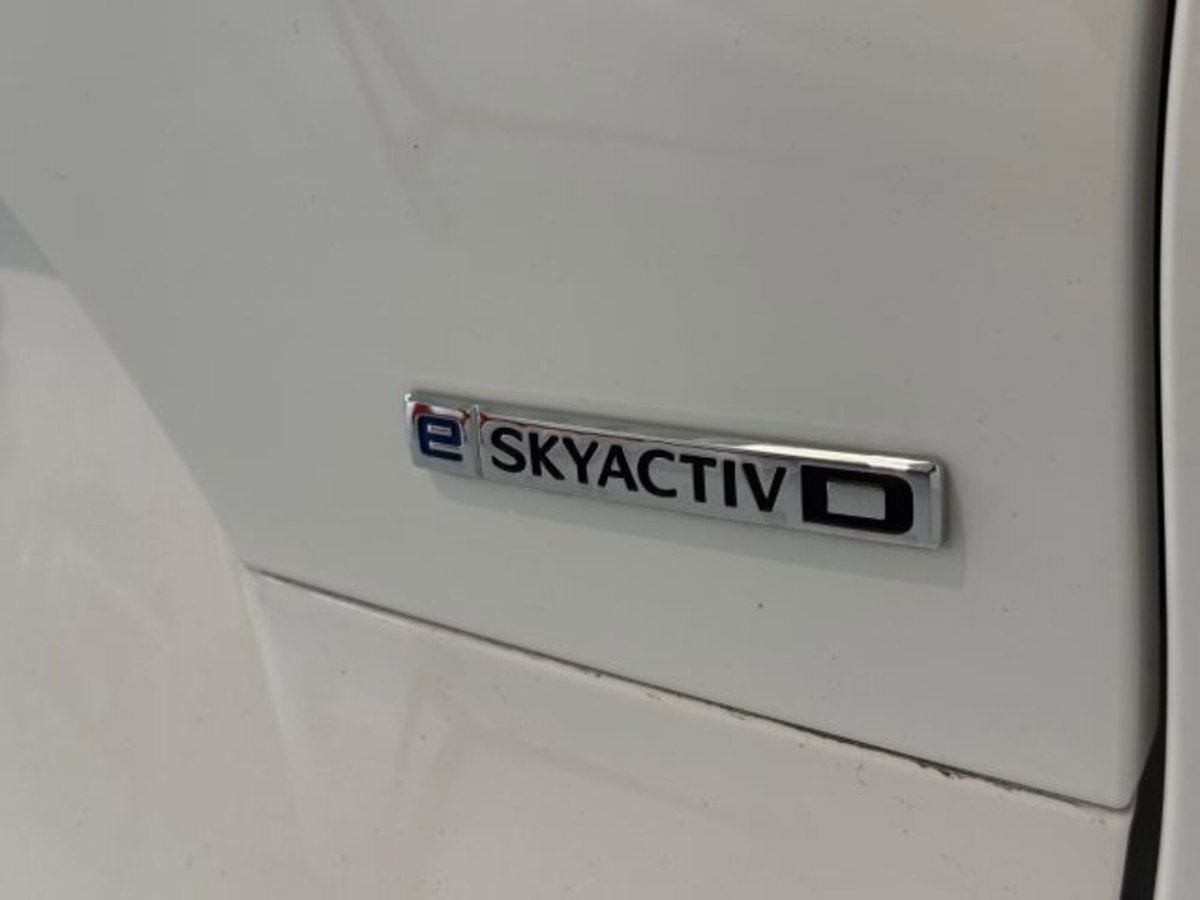 Mazda CX-60 3.3L e-Skyactiv D 200 CV M Hybrid 2WD Takumi (17)