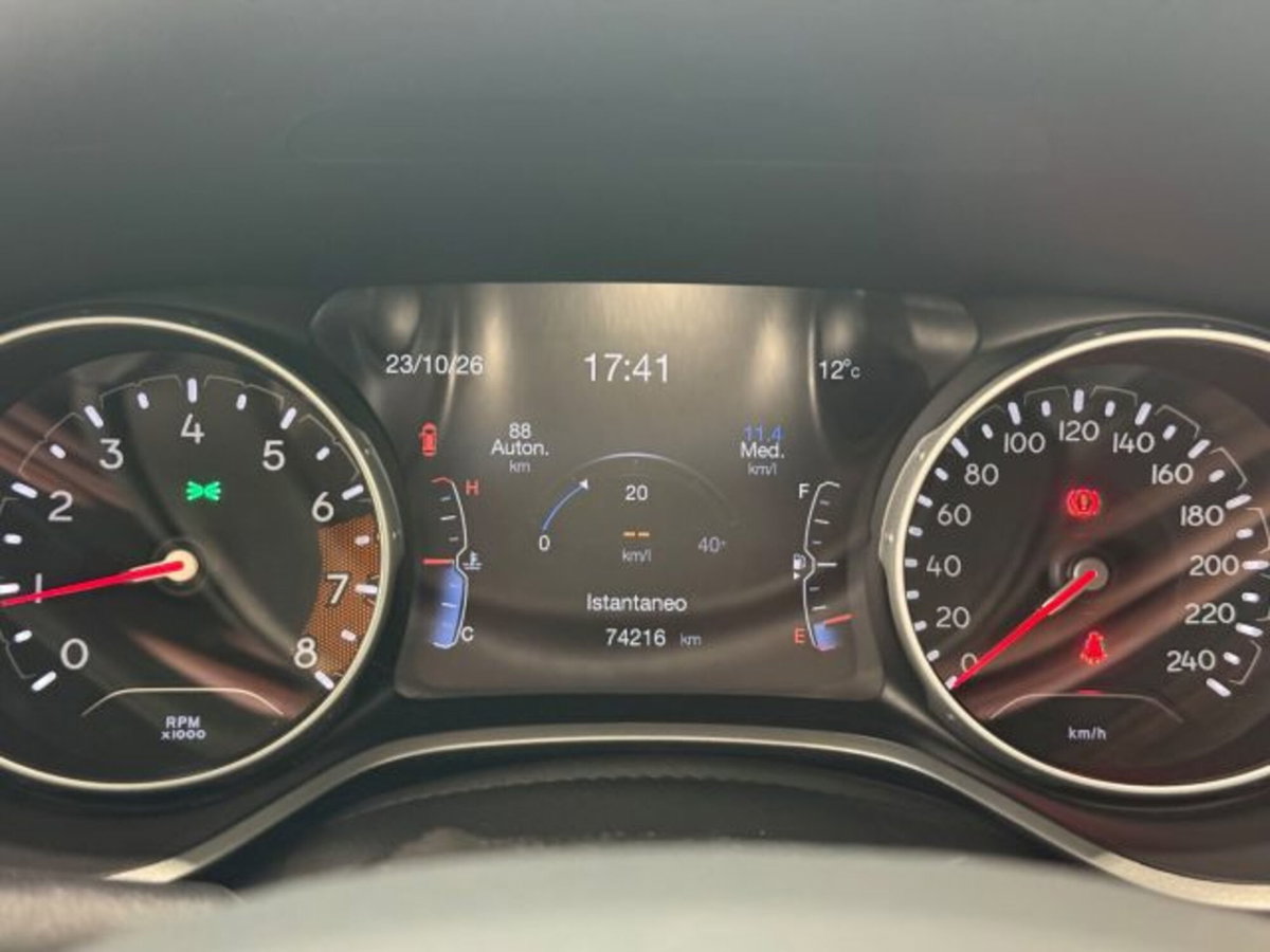 Jeep Compass 1.4 MultiAir 2WD Limited (14)