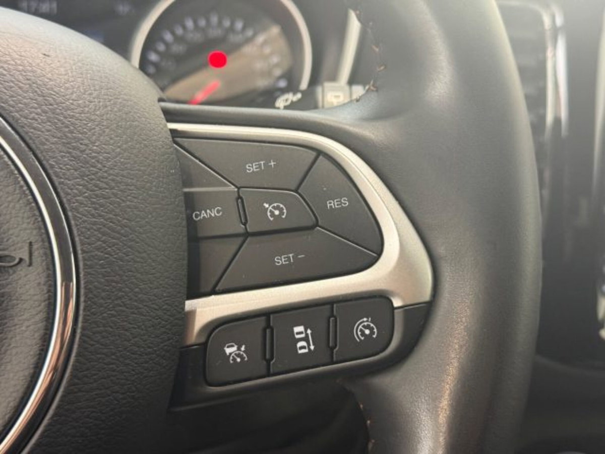 Jeep Compass 1.4 MultiAir 2WD Limited (16)
