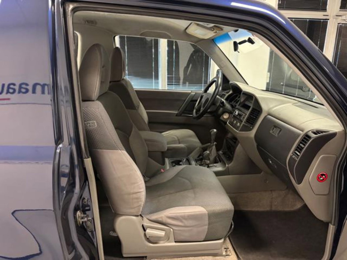Mitsubishi Pajero 2.5 TDI 3p. GL Autocarro (10)