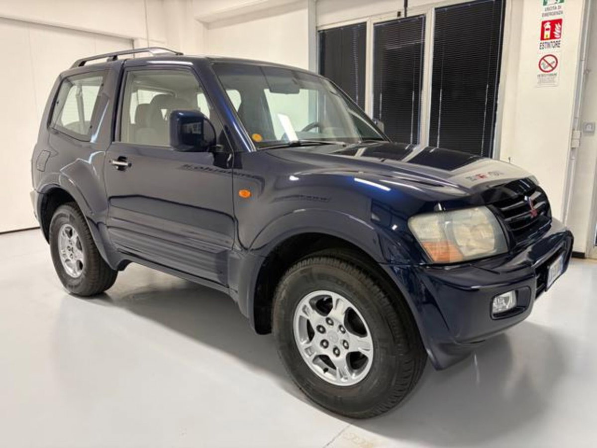 Mitsubishi Pajero 2.5 TDI 3p. GL Autocarro (3)