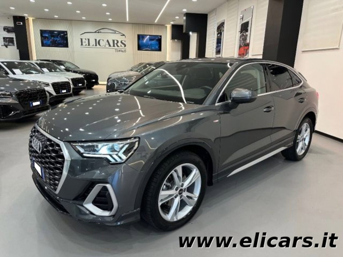 Audi Q3 35 2.0 tdi Identity Black s-tronic