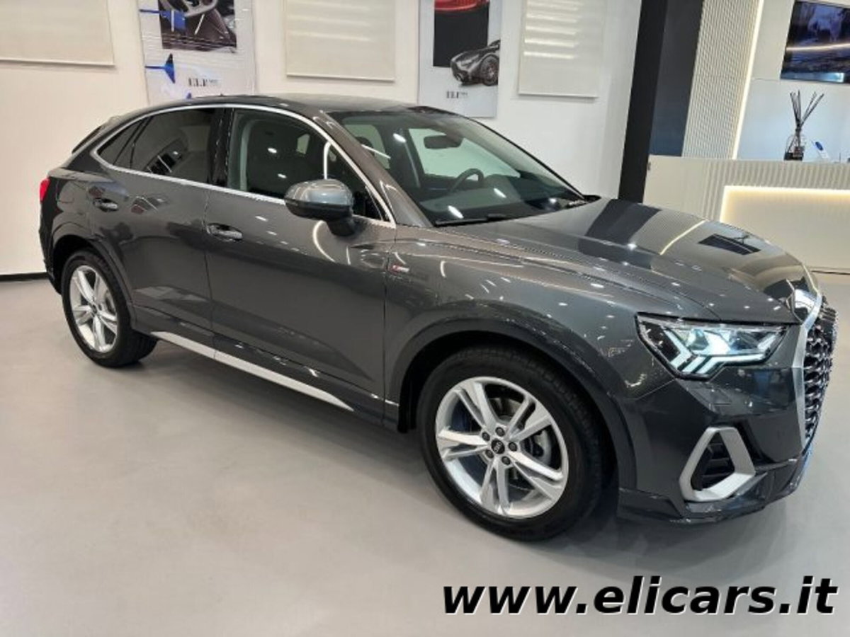 Audi Q3 35 2.0 tdi Identity Black s-tronic (3)
