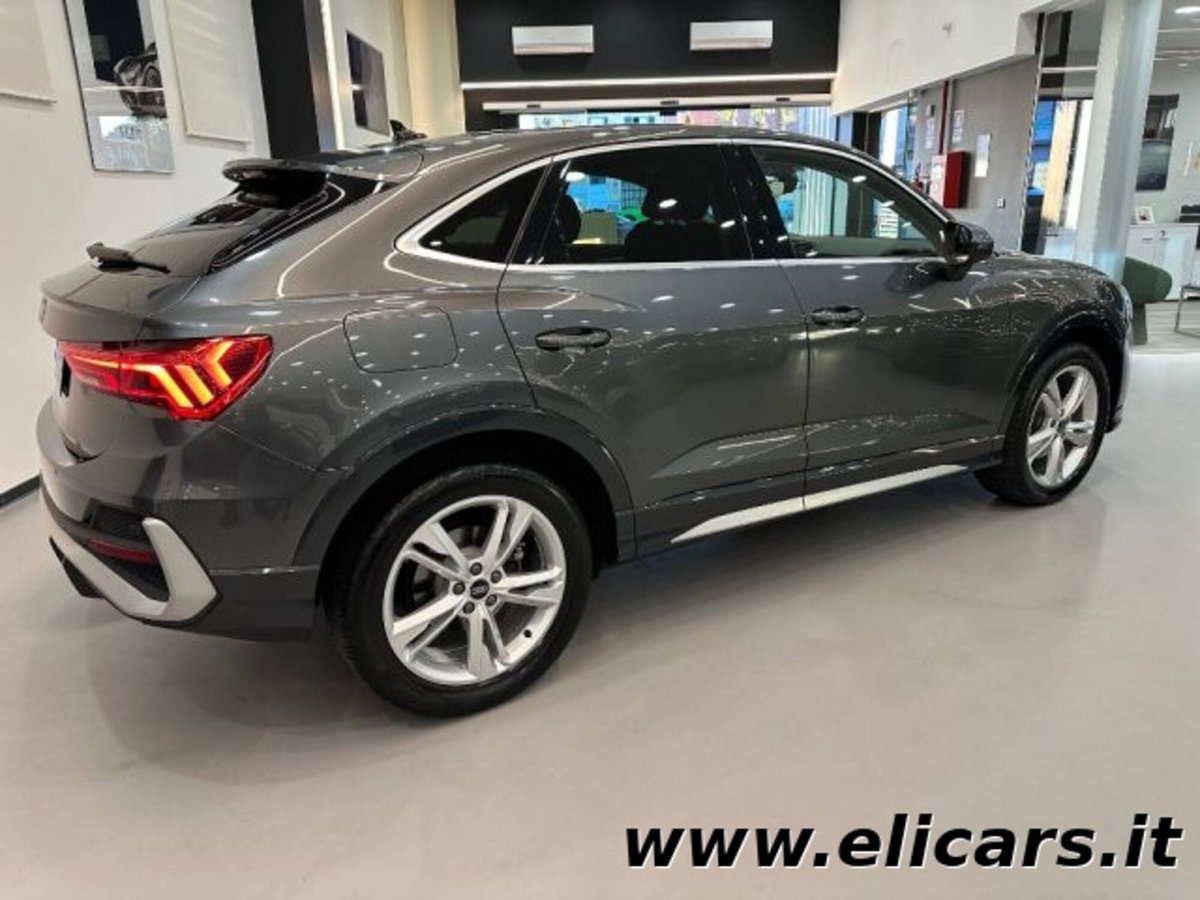 Audi Q3 35 2.0 tdi Identity Black s-tronic (5)
