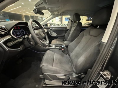 Audi Q3 35 2.0 tdi Identity Black s-tronic (6)