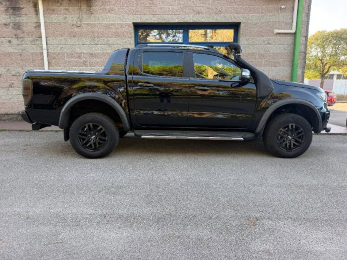 Ford Ranger Pick-up Ranger 3.2 TDCi aut. DC Limited 5pt. (2)