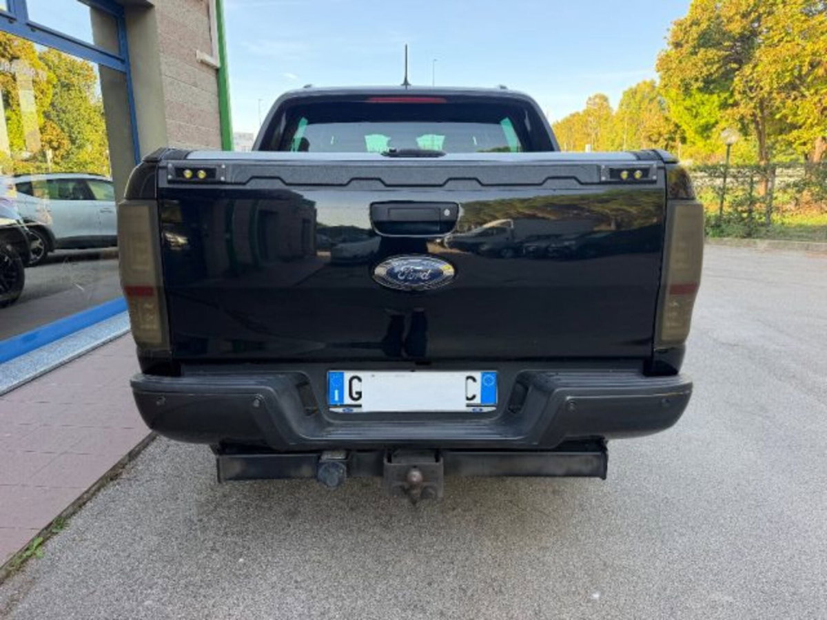 Ford Ranger Pick-up Ranger 3.2 TDCi aut. DC Limited 5pt. (8)
