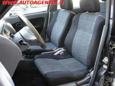 Daihatsu Terios 1.3i 16V cat 4WD SX (8)