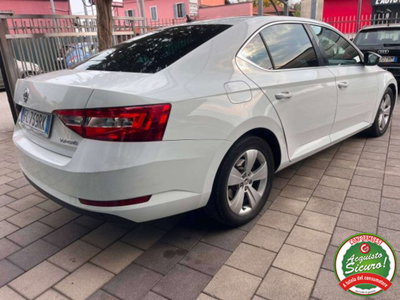 Skoda Superb 2.0 TDI DSG Executive (3)
