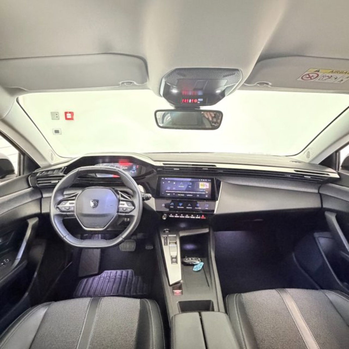 Peugeot 308 BlueHDi 130 S&S EAT8 Allure Pack (11)