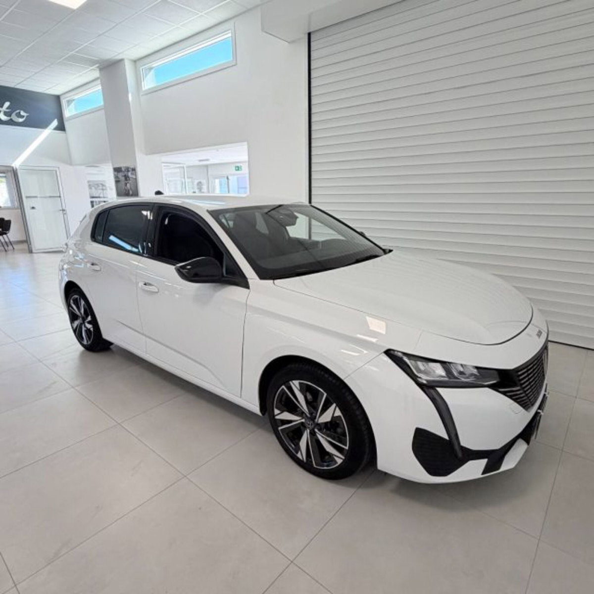 Peugeot 308 BlueHDi 130 S&S EAT8 Allure Pack (6)