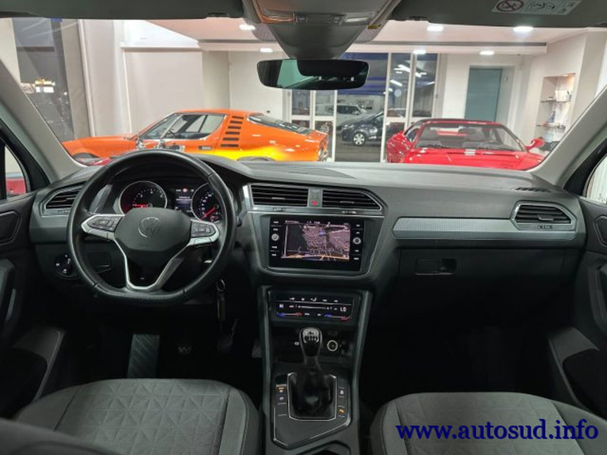 Volkswagen Tiguan 2.0 TDI SCR Life (16)