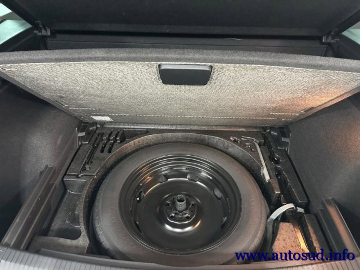 Volkswagen Tiguan 2.0 TDI SCR Life (20)