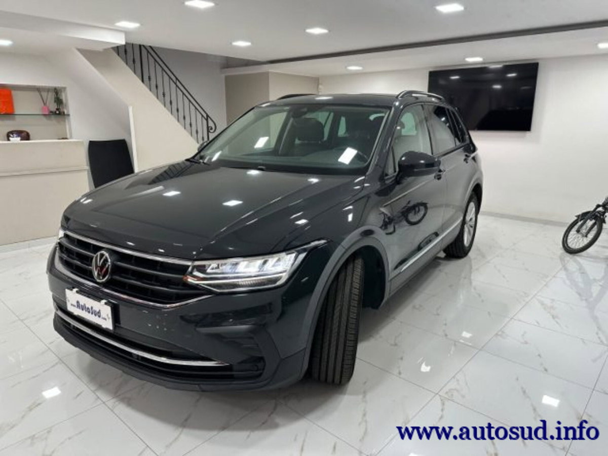 Volkswagen Tiguan 2.0 TDI 150 CV SCR DSG 4MOTION Life (3)
