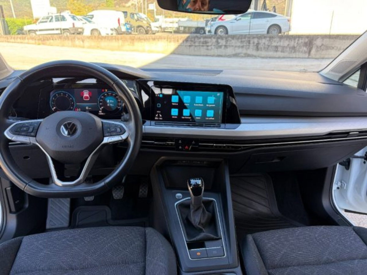 Volkswagen Golf 1.5 TGI Life (19)