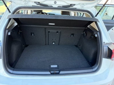Volkswagen Golf 1.5 TGI Life (20)