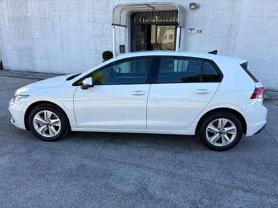 Volkswagen Golf 1.5 TGI Life (8)