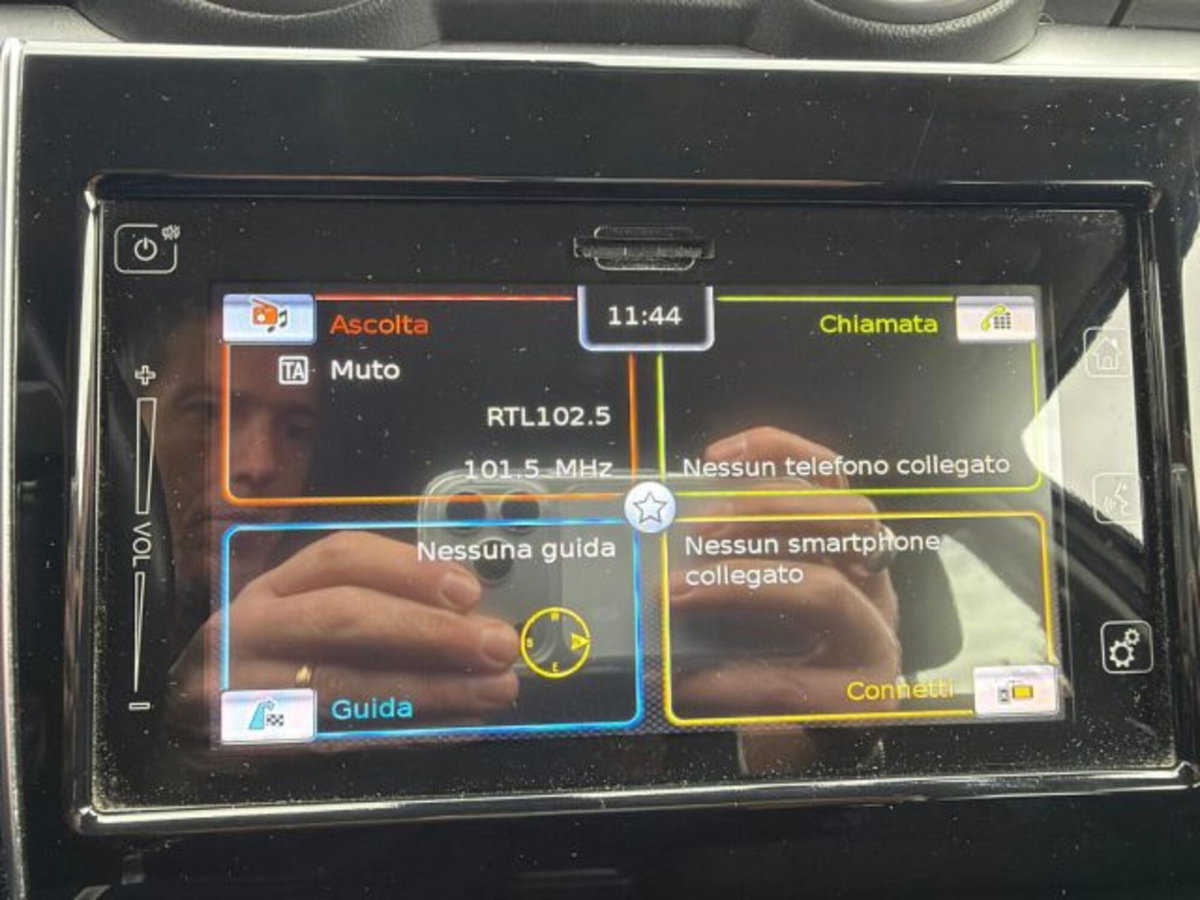 Suzuki Swift 1.2h Top 2wd (10)