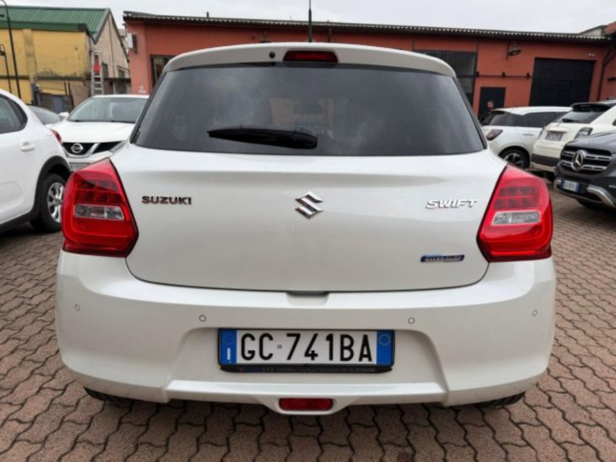Suzuki Swift 1.2h Top 2wd (4)