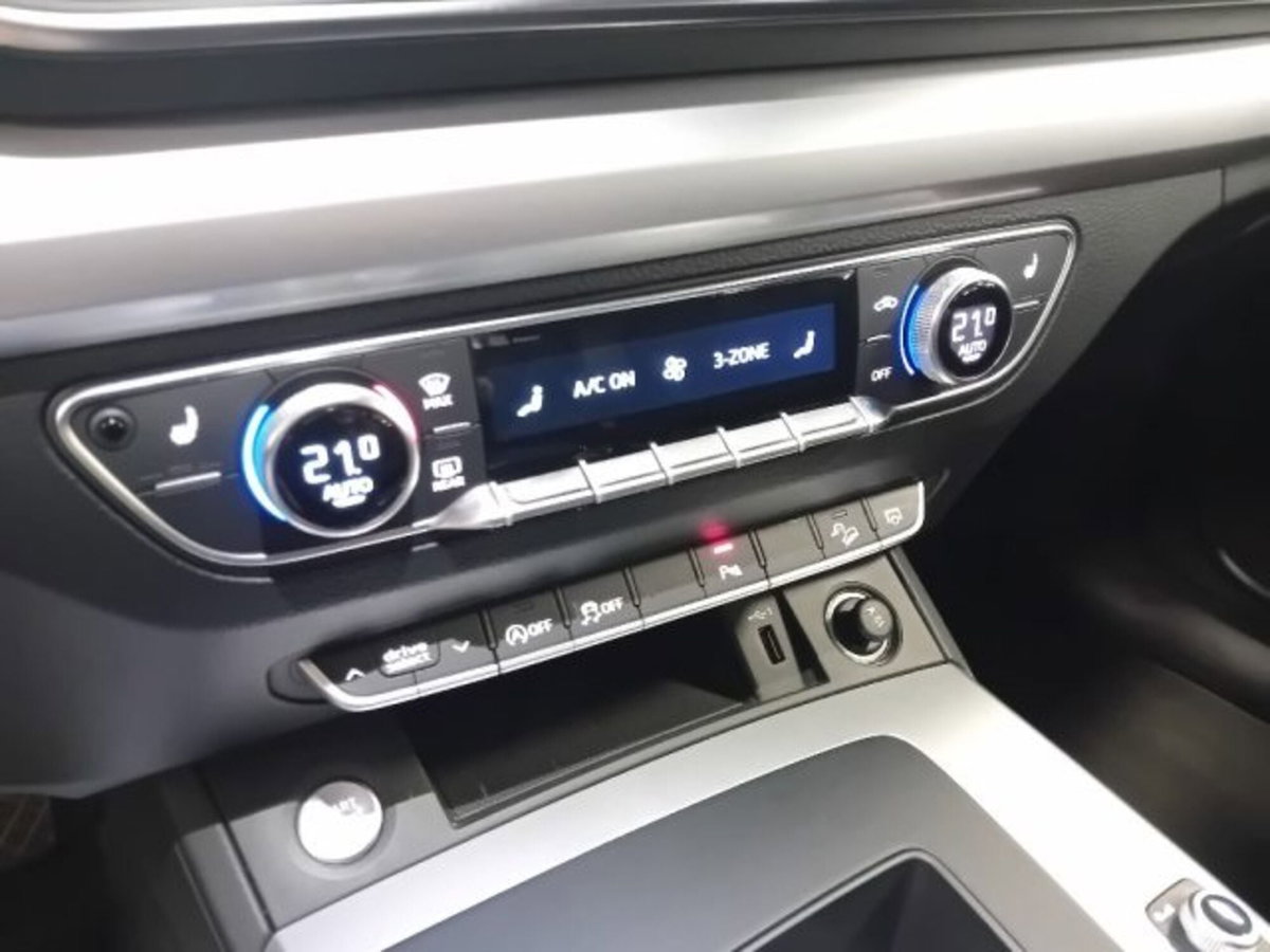 Audi Q5 Sportback 40 2.0 tdi mhev 12V Business Advanced quattro s-tronic (15)