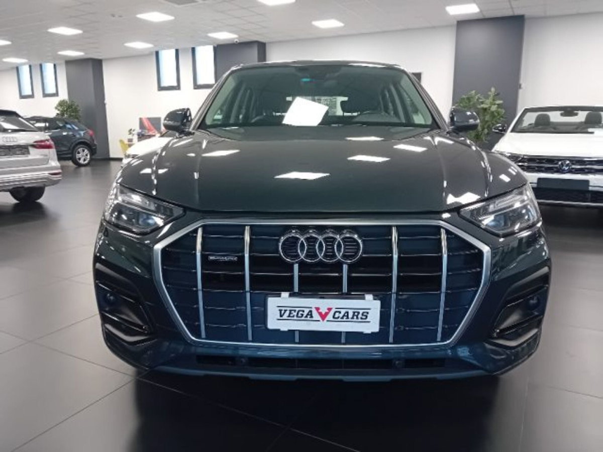 Audi Q5 Sportback 40 2.0 tdi mhev 12V Business Advanced quattro s-tronic (2)