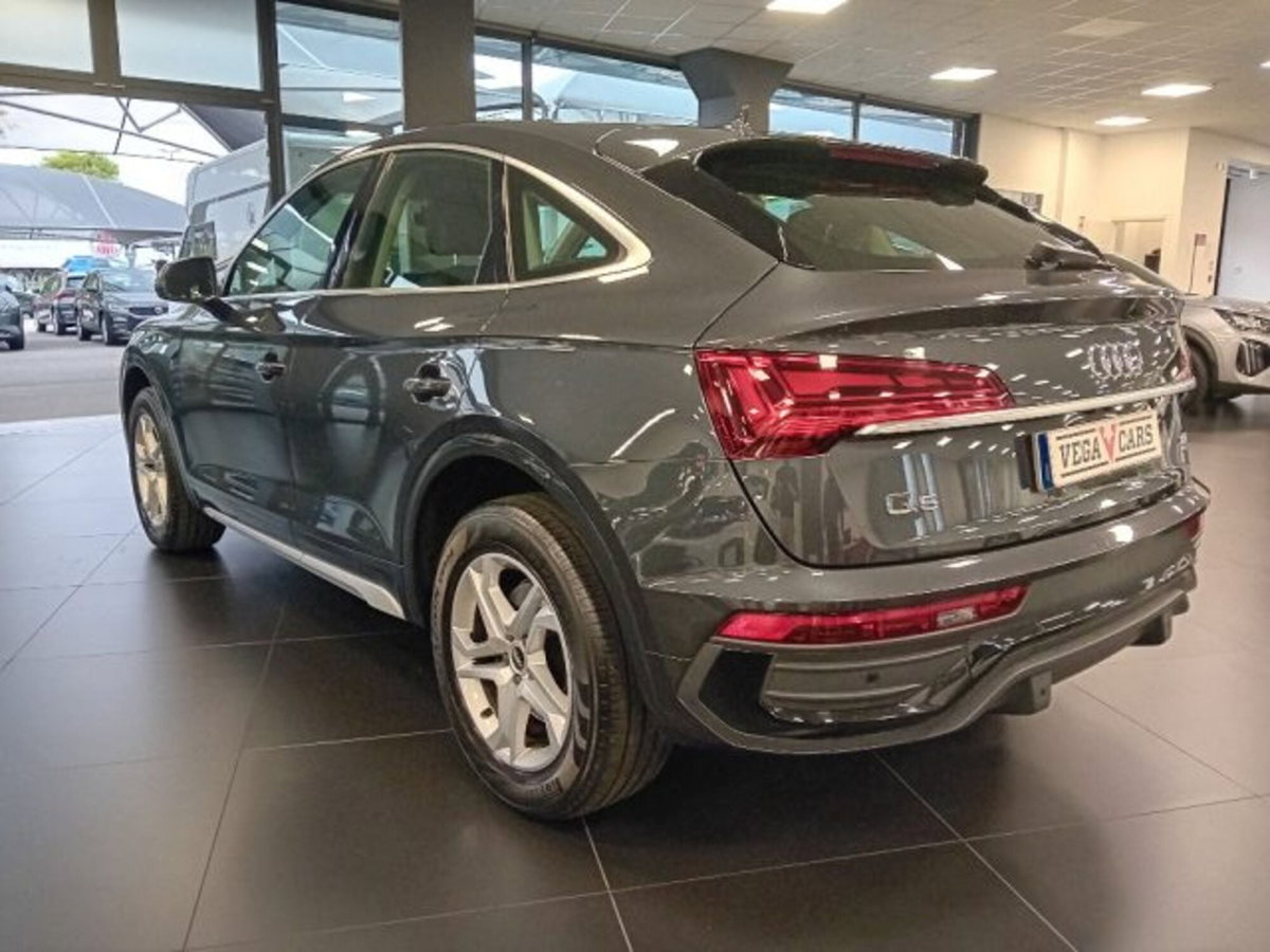 Audi Q5 Sportback 40 2.0 tdi mhev 12V Business Advanced quattro s-tronic (6)