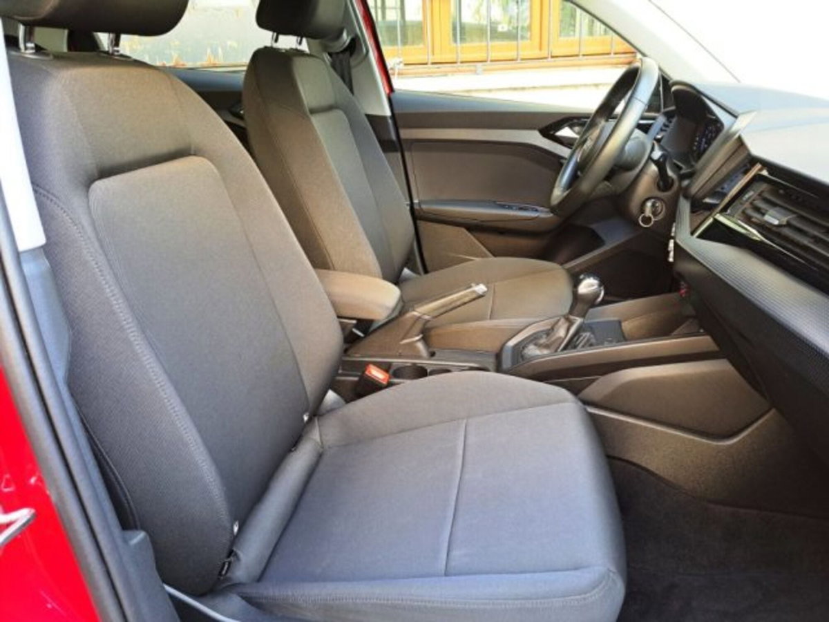 Audi A1 allstreet allstreet 30 TFSI S tronic Identity Contrast (10)