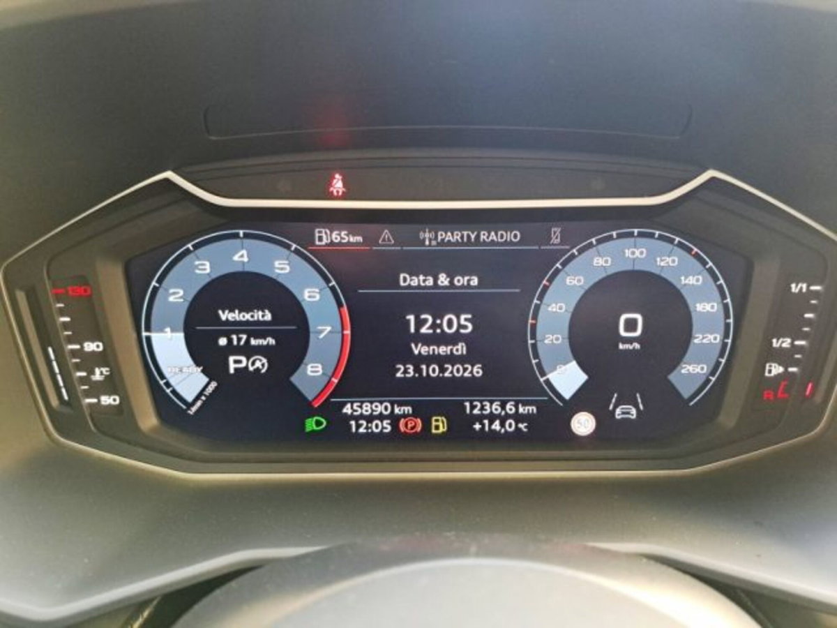 Audi A1 allstreet allstreet 30 TFSI S tronic Identity Contrast (13)