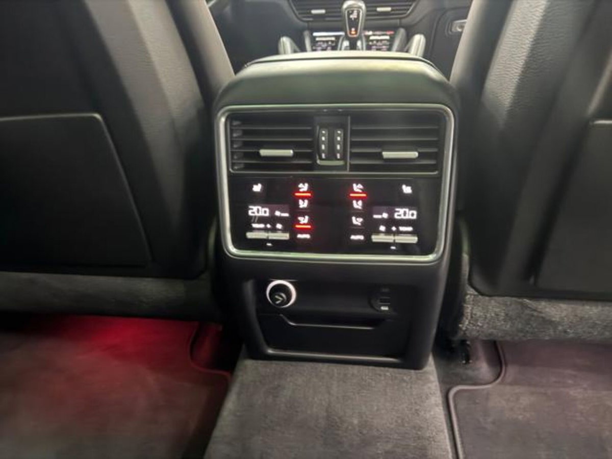 Porsche Cayenne 4.0 V8 Turbo (16)
