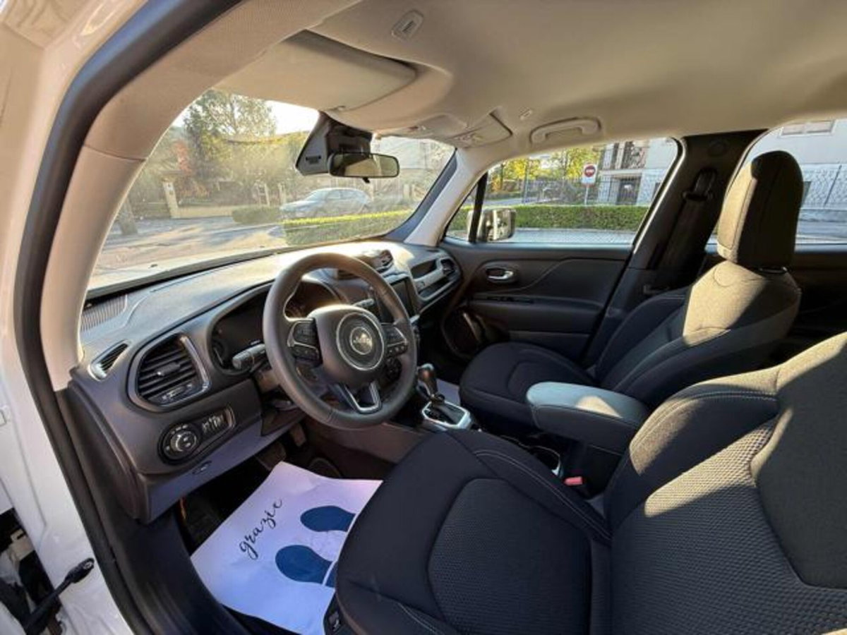 Jeep Renegade 1.3 T4 190CV PHEV 4xe AT6 Limited (10)