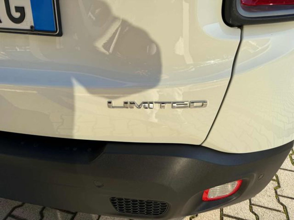 Jeep Renegade 1.3 T4 190CV PHEV 4xe AT6 Limited (5)