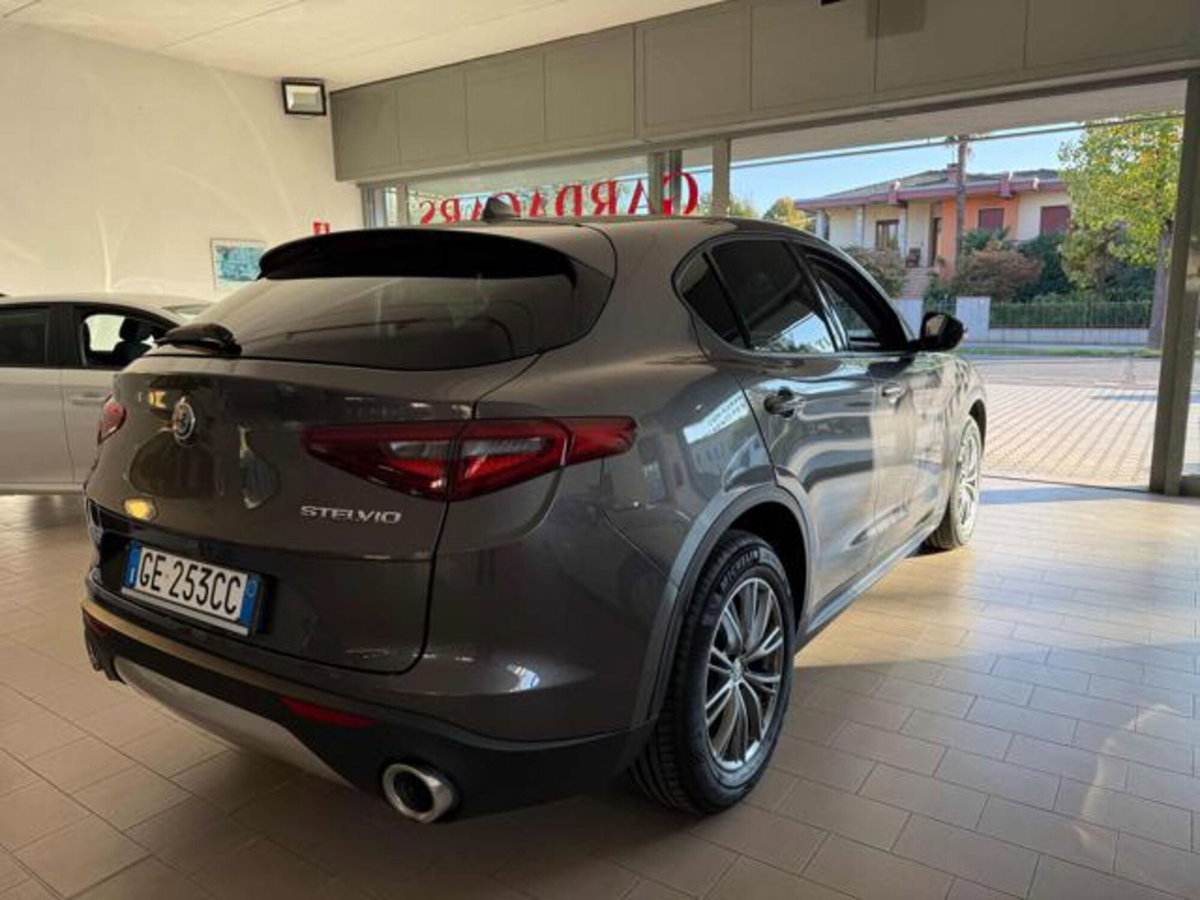 Alfa Romeo Stelvio Stelvio 2.2 Turbodiesel 190 CV AT8 Q4 Super Business (9)