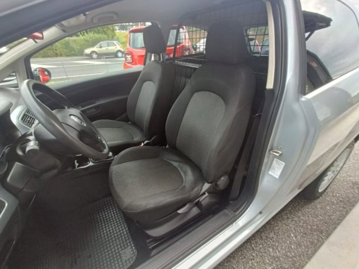 Fiat Grande Punto 1.3 MJT 75 3p.Van Actual 2pt (10)